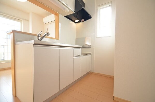 サニーレジデンスの物件内観写真